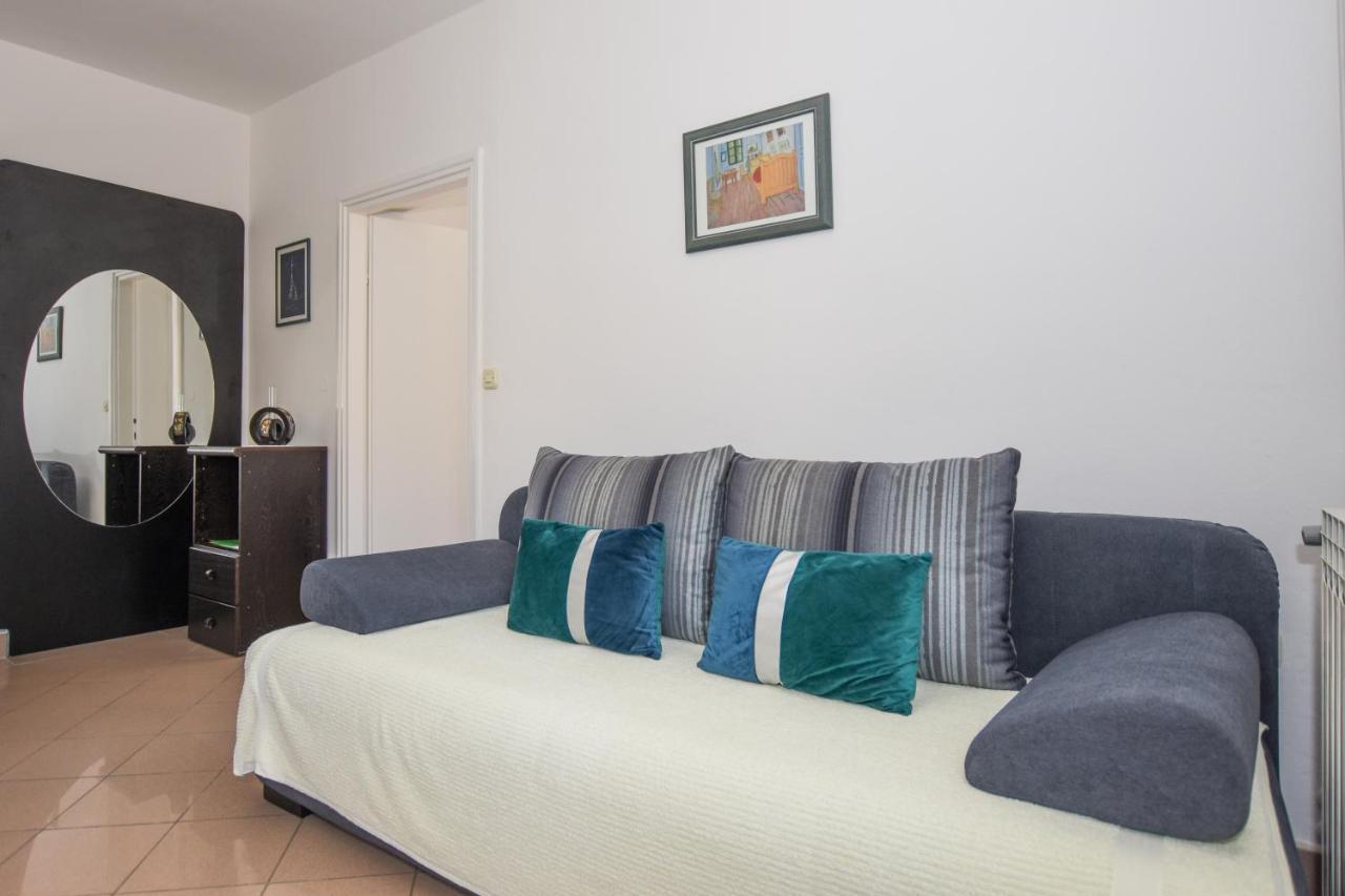 Apartmani Marija Ljubica Pag Town Eksteriør bilde