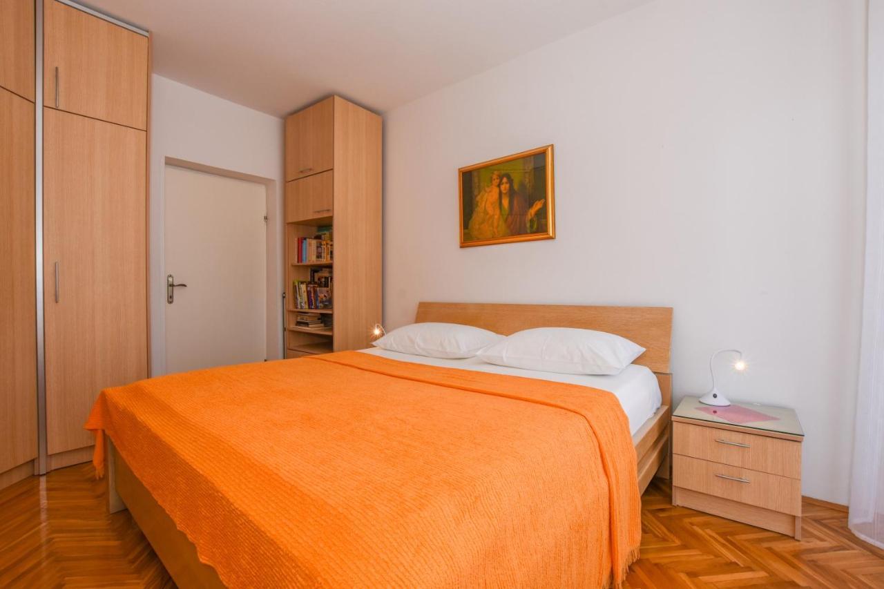 Apartmani Marija Ljubica Pag Town Eksteriør bilde