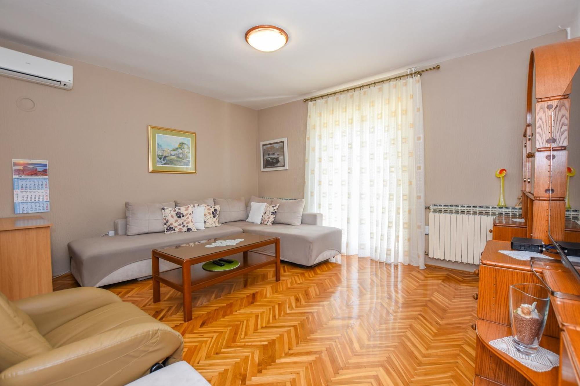 Apartmani Marija Ljubica Pag Town Rom bilde